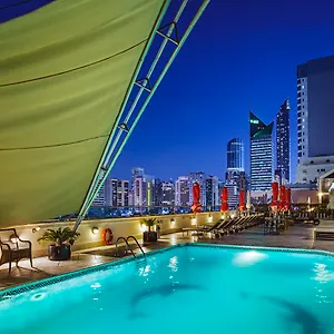 Corniche Отель Абу-Даби